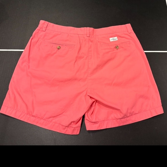 Vineyard Vines Club Shorts - Picture 2 of 7